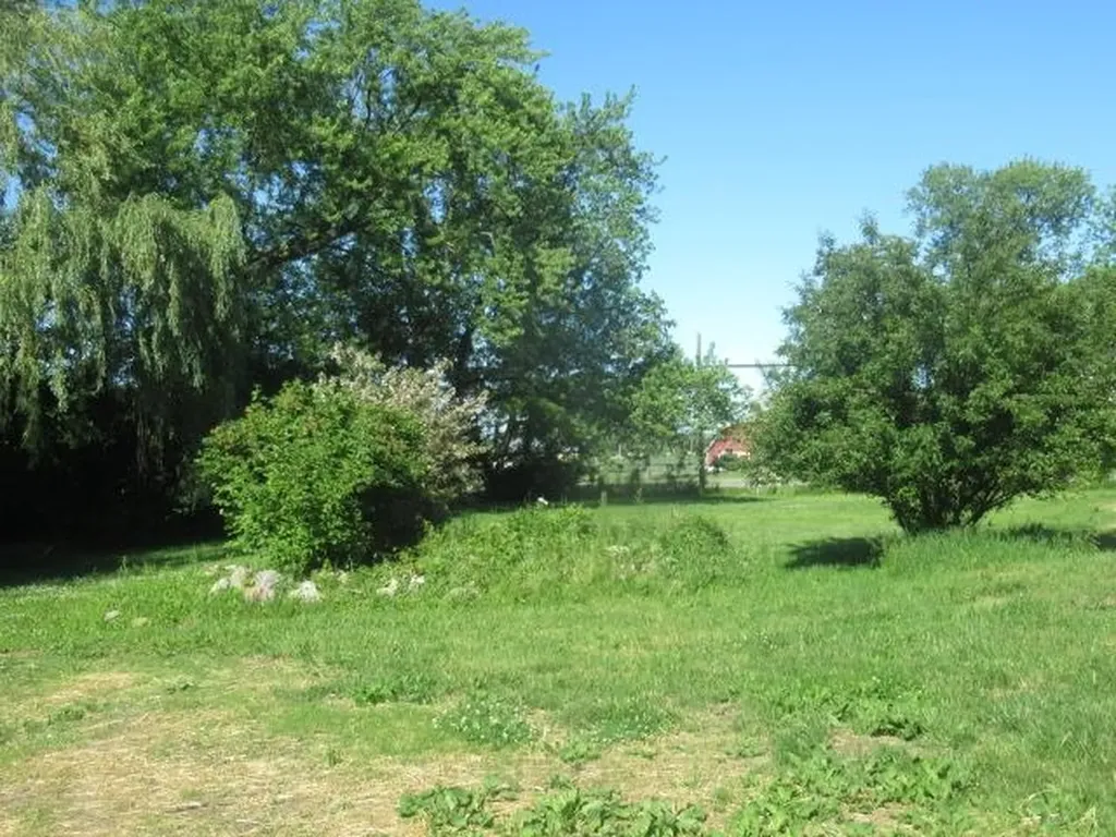 2082 Morrish Road Clayton Charter Township MI 48473
