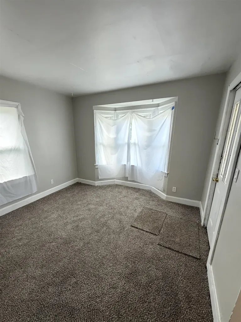 1028 Campbell Street Flint City MI 48507