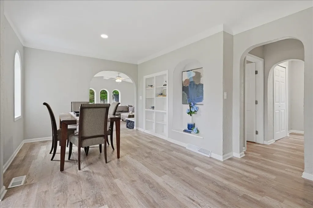 6456 W Court Street Flint Charter Township MI 48532