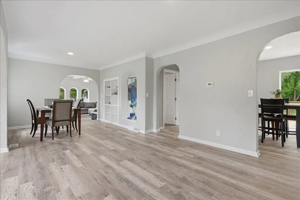 6456 W Court Street Flint Charter Township MI 48532