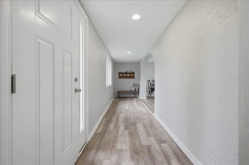 6456 W Court Street Flint Charter Township MI 48532