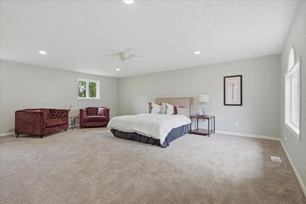 6456 W Court Street Flint Charter Township MI 48532