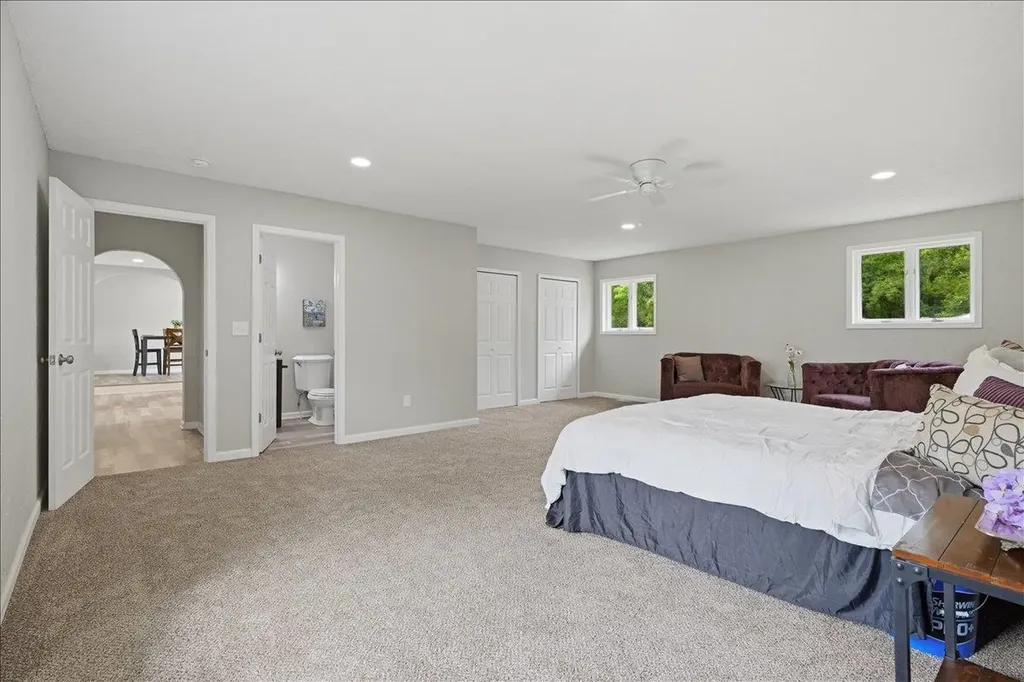 6456 W Court Street Flint Charter Township MI 48532