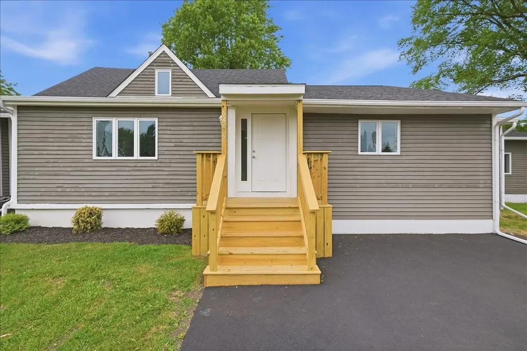 6456 W Court Street Flint Charter Township MI 48532