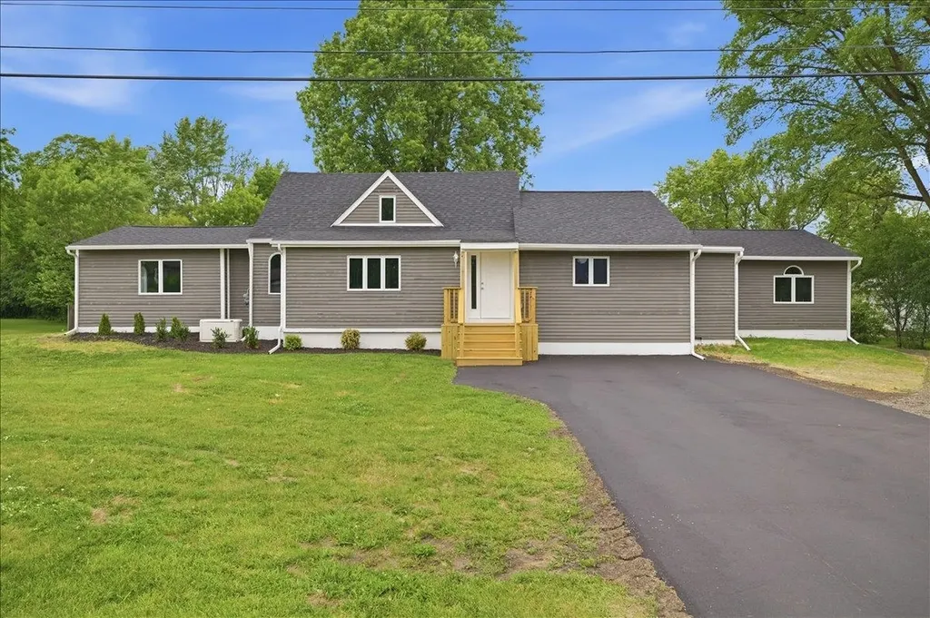 6456 W Court Street Flint Charter Township MI 48532