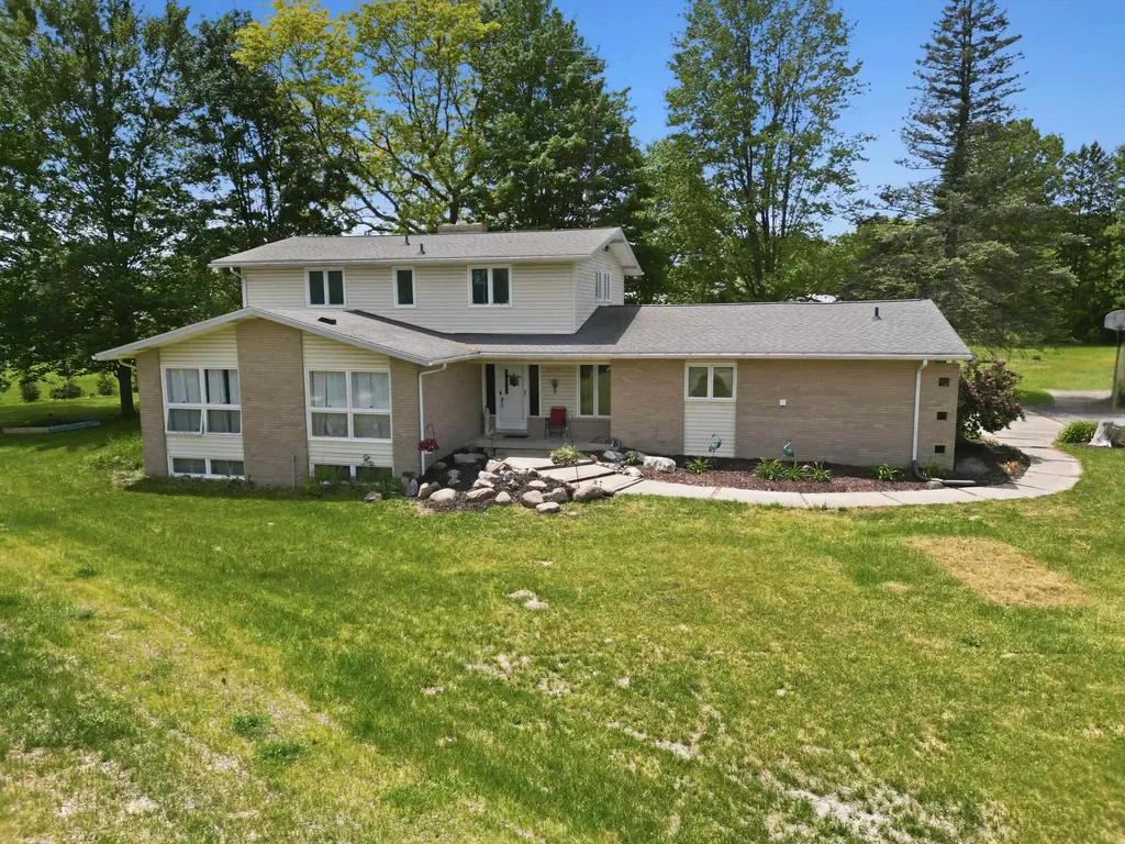 6089 N Seymour Road Flushing Charter Township MI 48433