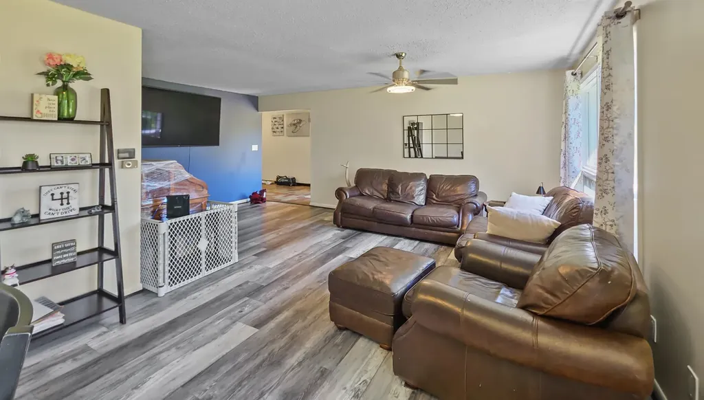 6089 N Seymour Road Flushing Charter Township MI 48433