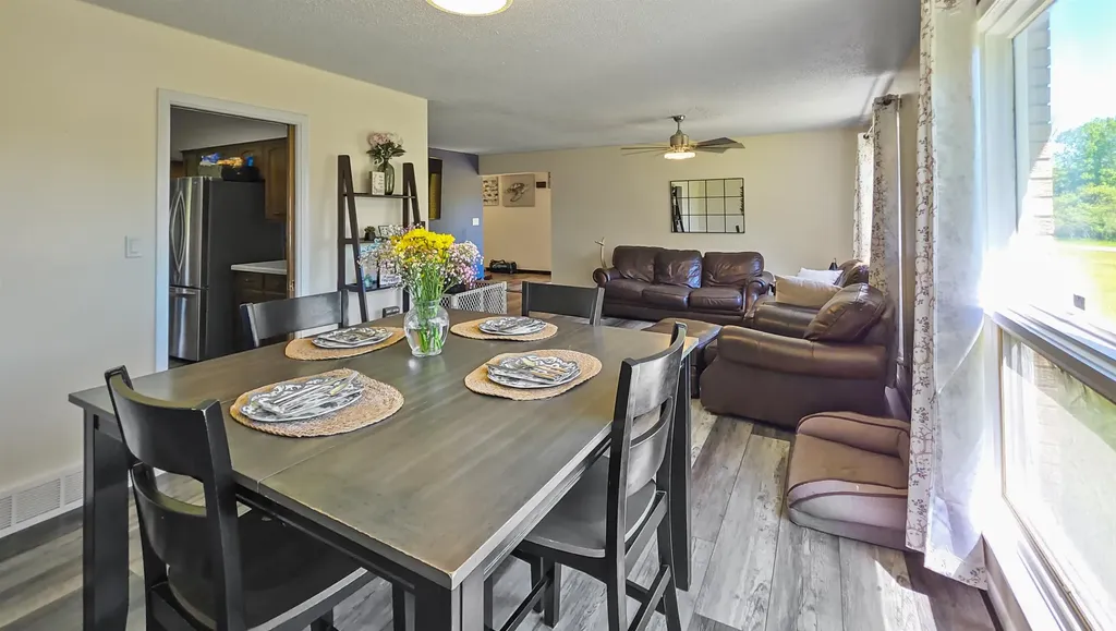 6089 N Seymour Road Flushing Charter Township MI 48433