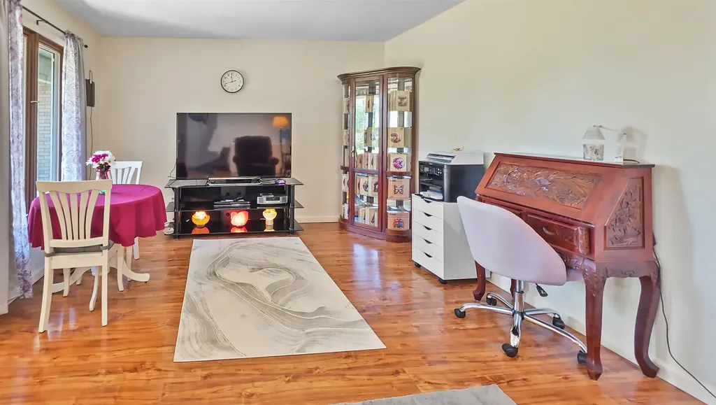 6089 N Seymour Road Flushing Charter Township MI 48433