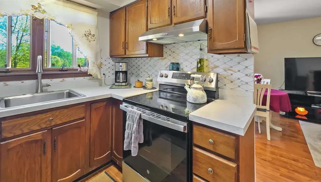 6089 N Seymour Road Flushing Charter Township MI 48433
