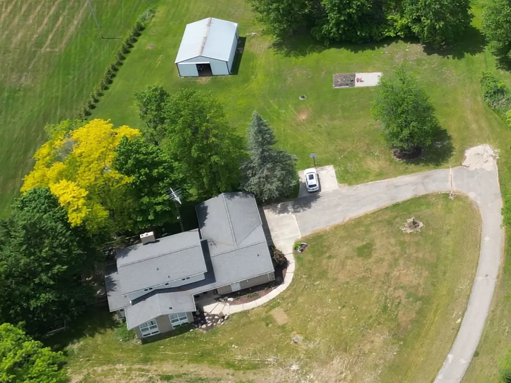 6089 N Seymour Road Flushing Charter Township MI 48433