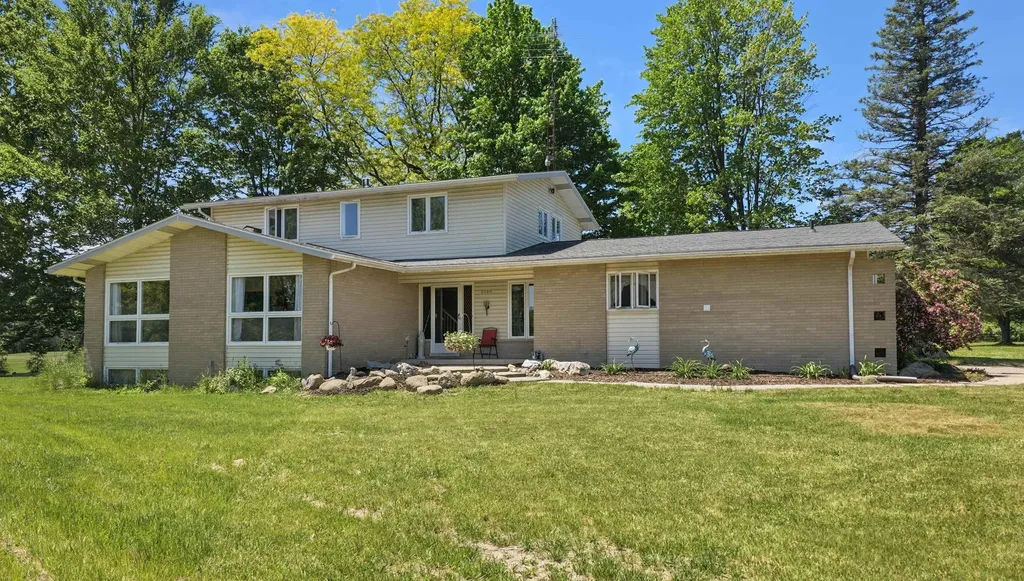 6089 N Seymour Road Flushing Charter Township MI 48433