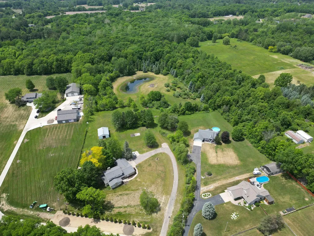 6089 N Seymour Road Flushing Charter Township MI 48433
