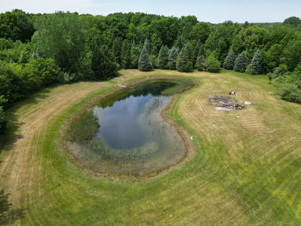 6089 N Seymour Road Flushing Charter Township MI 48433