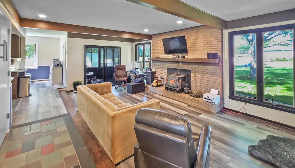 6089 N Seymour Road Flushing Charter Township MI 48433