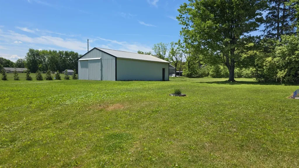 6089 N Seymour Road Flushing Charter Township MI 48433