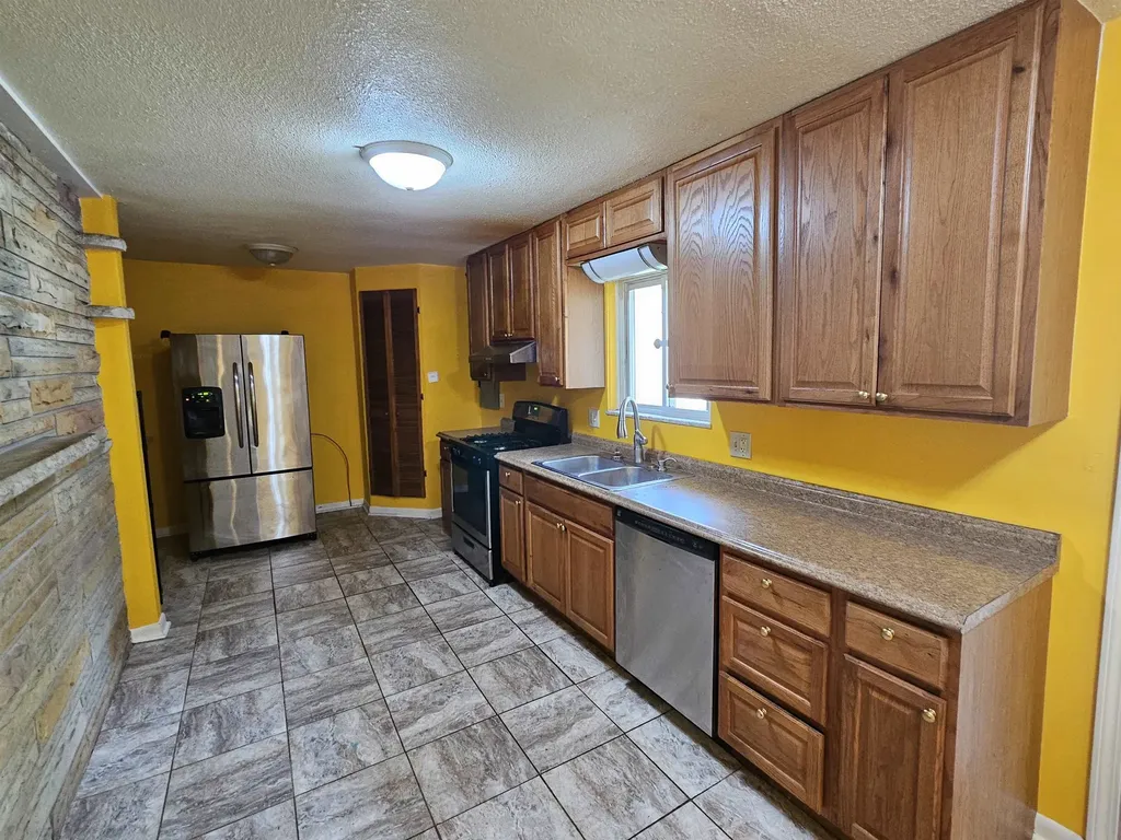 8525 Dixie Highway Birch Run Township MI 48415