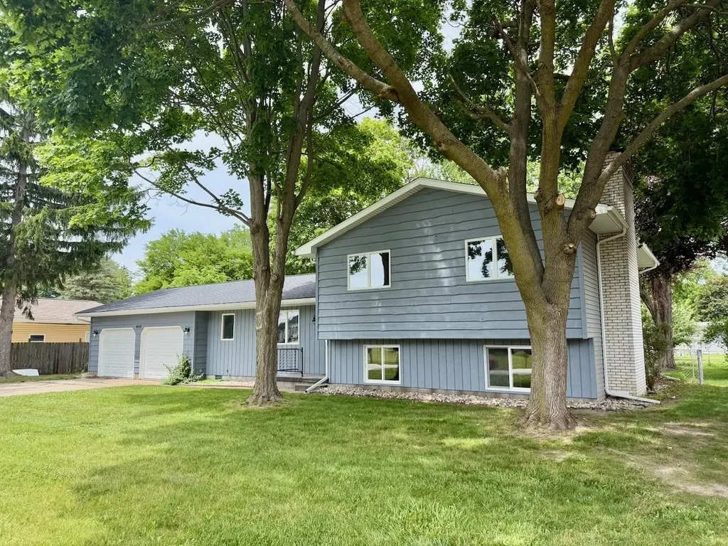 605 E Liberty Street Chesaning Village MI 48616