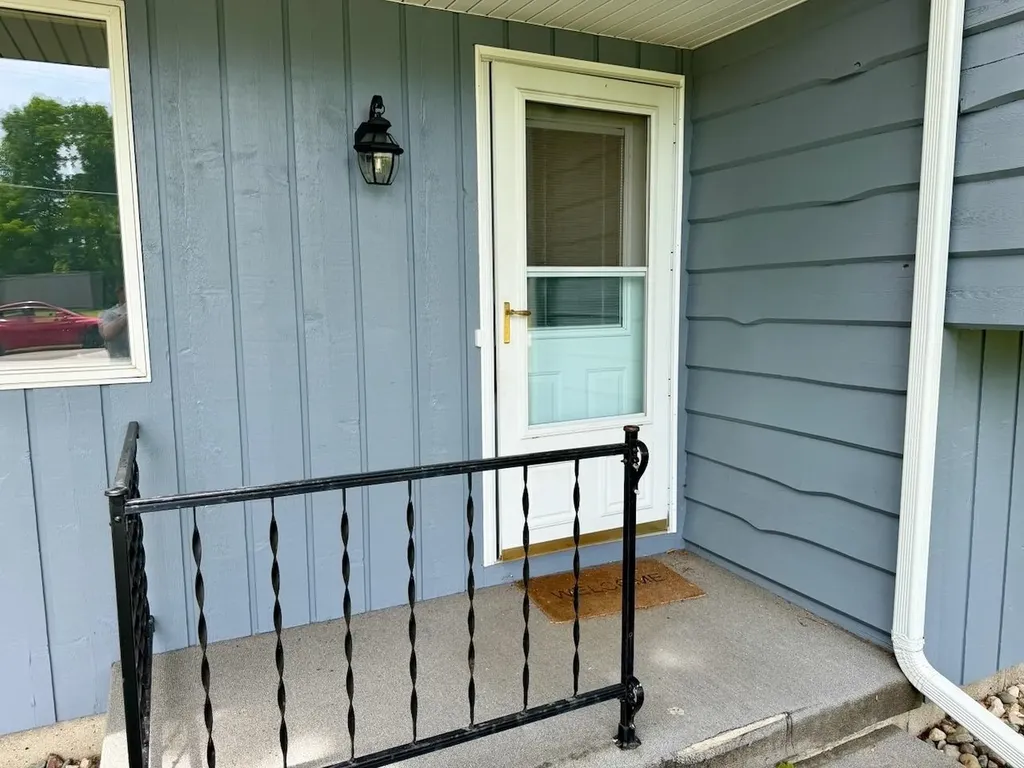605 E Liberty Street Chesaning Village MI 48616