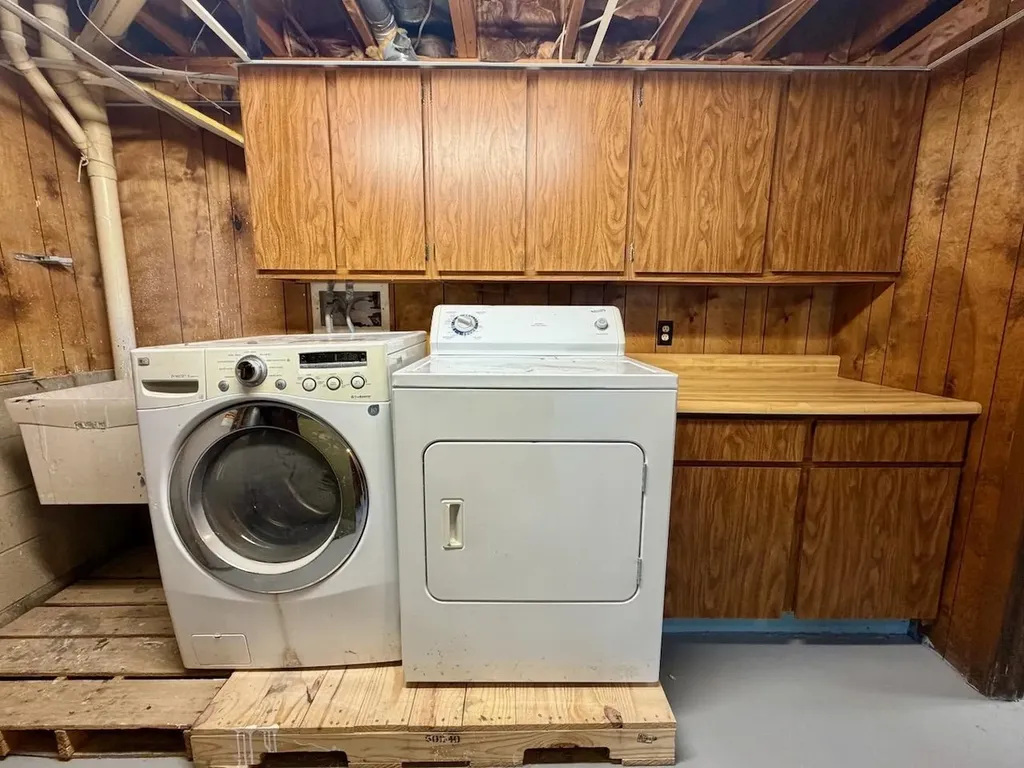 605 E Liberty Street Chesaning Village MI 48616