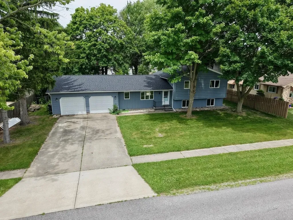 605 E Liberty Street Chesaning Village MI 48616