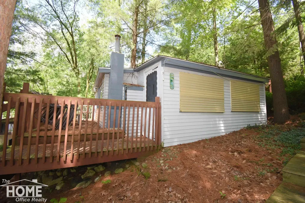 1121 & 1131 Lake Drive Lincoln Township MI 48625