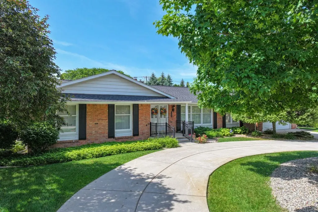 5466 Coral Ridge Drive Grand Blanc Charter Township MI 48439