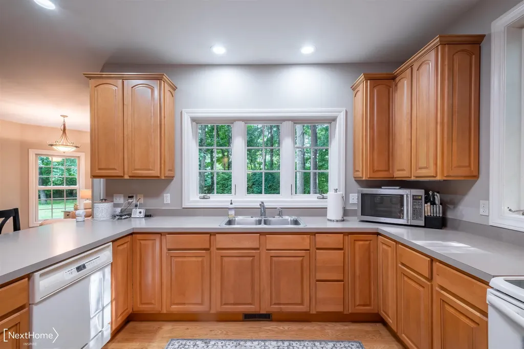 9185 North Island Drive Flushing Charter Township MI 48433