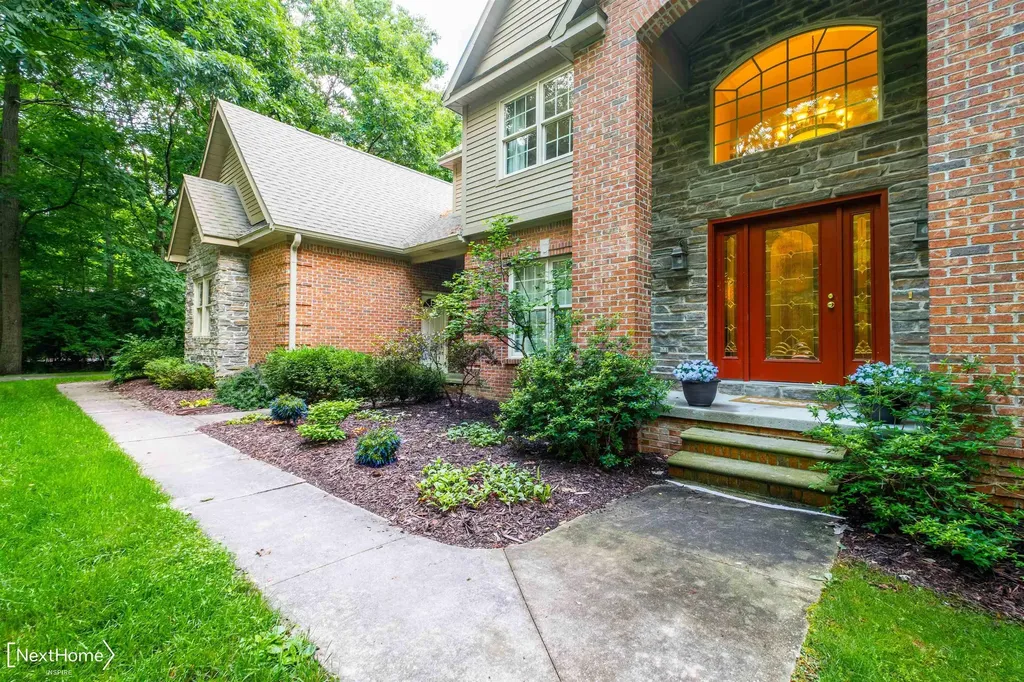 9185 North Island Drive Flushing Charter Township MI 48433