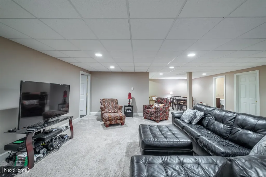 9185 North Island Drive Flushing Charter Township MI 48433