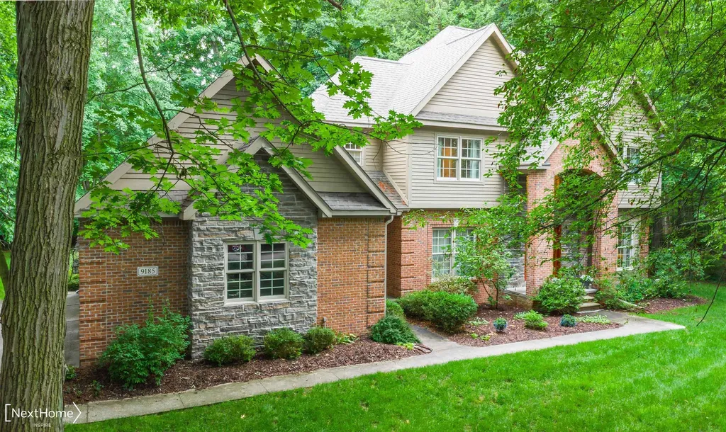9185 North Island Drive Flushing Charter Township MI 48433