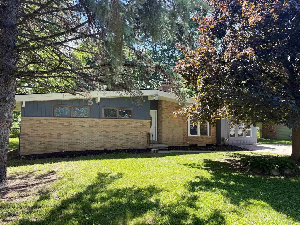 1060 Pawnee Drive Burton City MI 48509