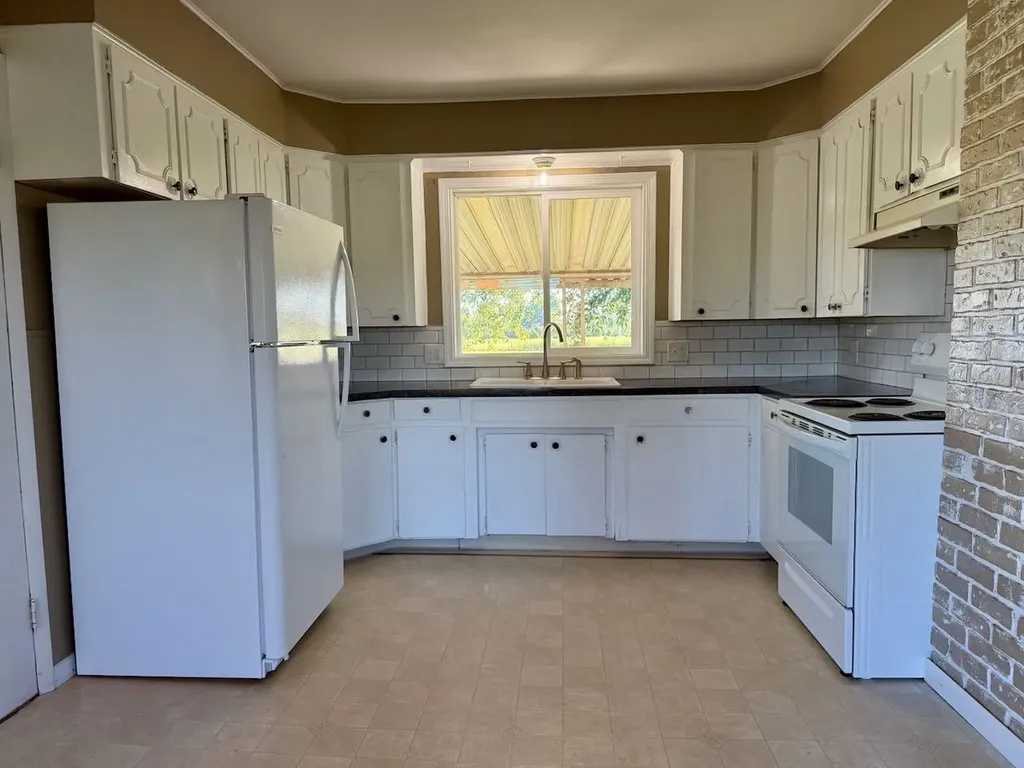 5577 Peet Road Maple Grove Township MI 48616