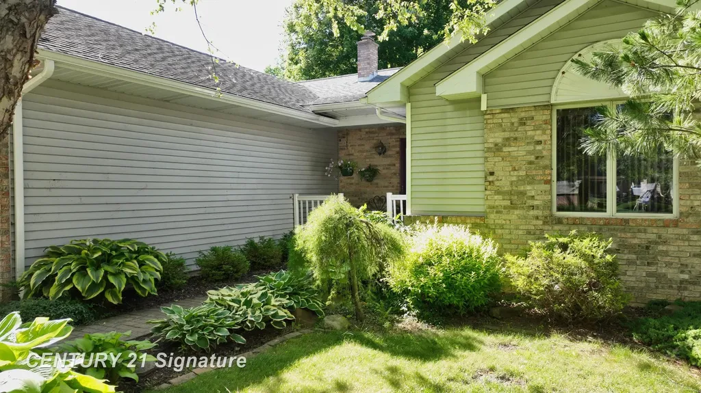 217 Dutch Mill Drive Flushing City MI 48433