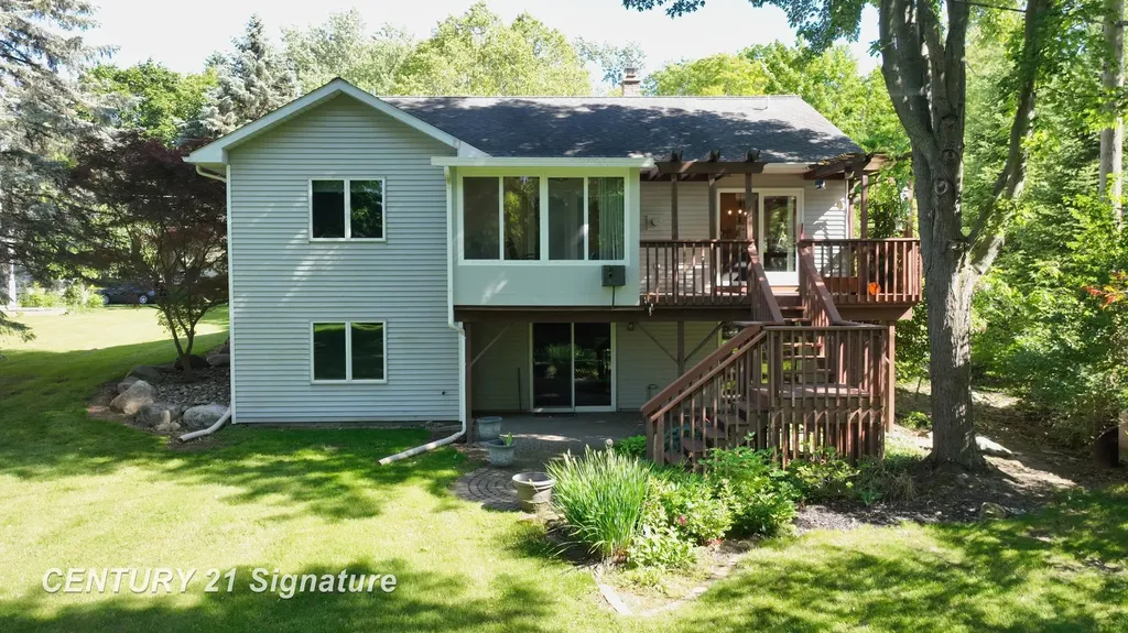 217 Dutch Mill Drive Flushing City MI 48433