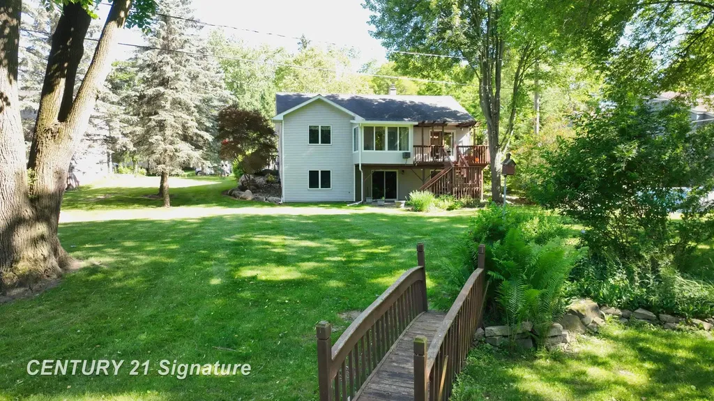 217 Dutch Mill Drive Flushing City MI 48433