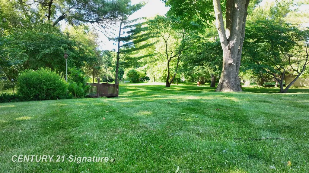 217 Dutch Mill Drive Flushing City MI 48433