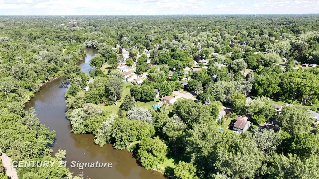 217 Dutch Mill Drive Flushing City MI 48433