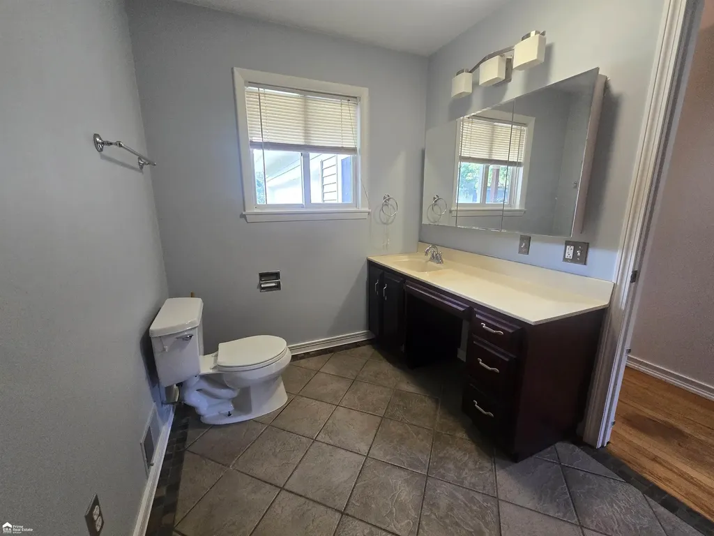 819 W Summit Street Vernon Township MI 48429