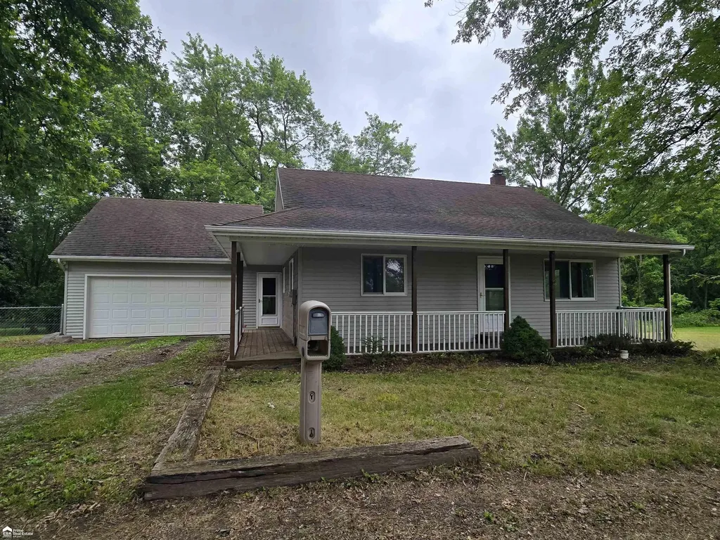 819 W Summit Street Vernon Township MI 48429