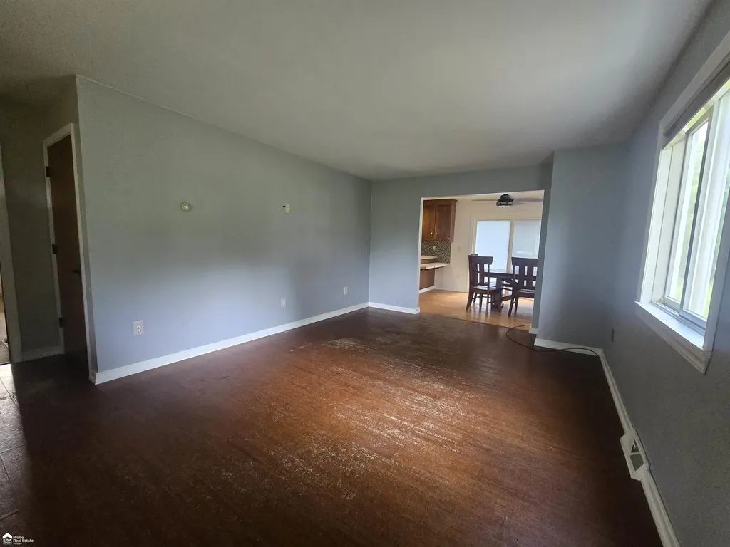819 W Summit Street Vernon Township MI 48429