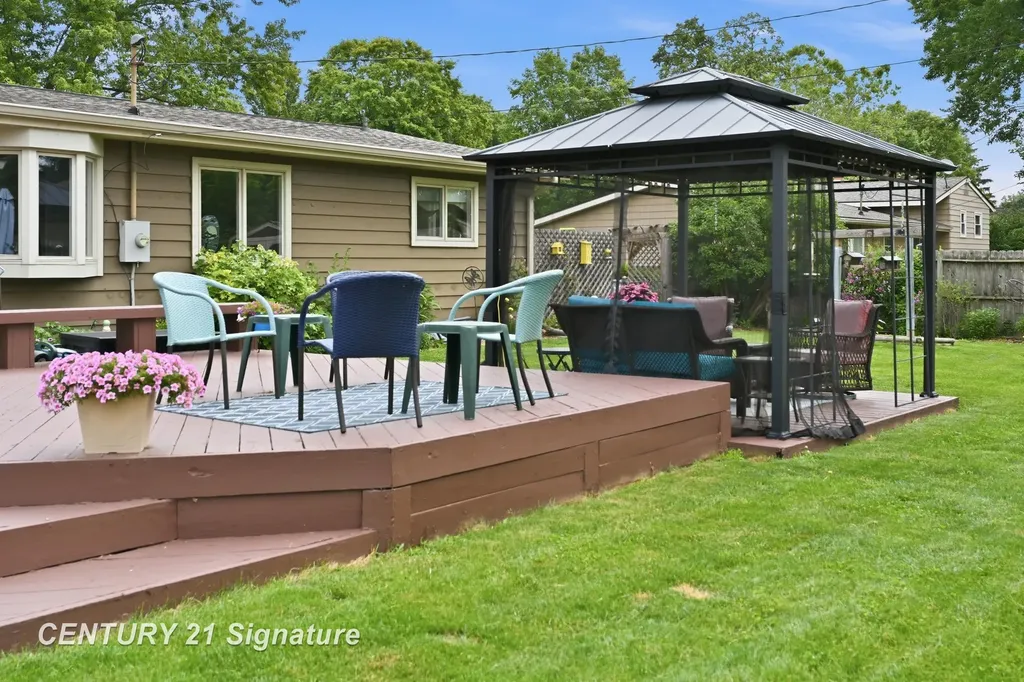 1226 Clearview Drive Flushing City MI 48433