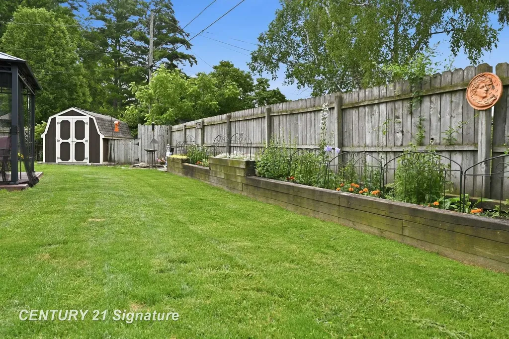 1226 Clearview Drive Flushing City MI 48433