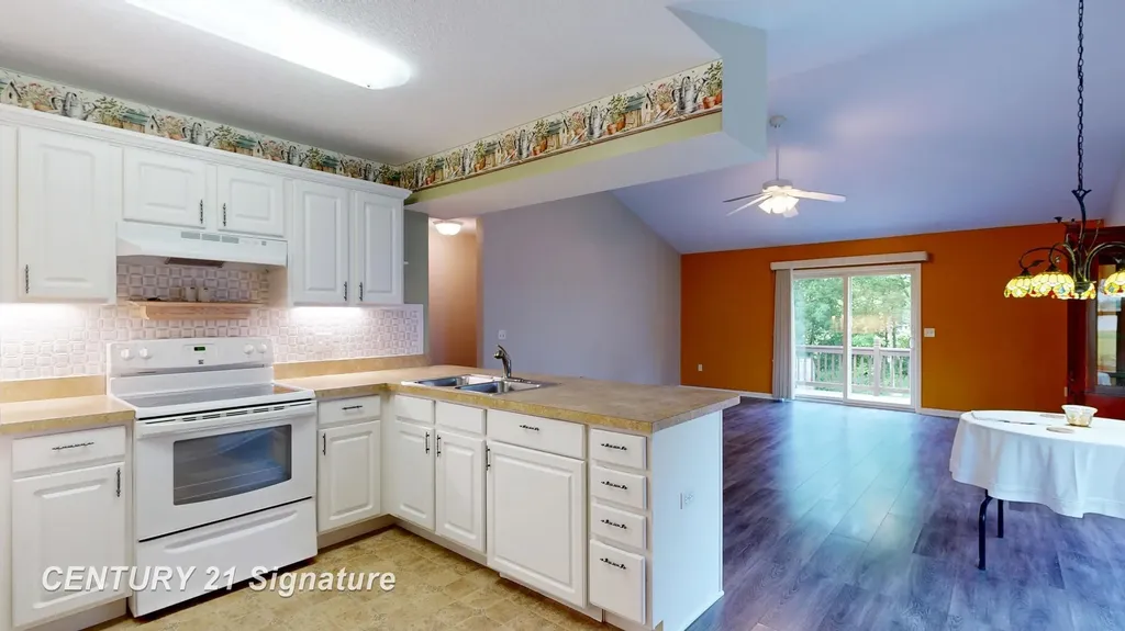 1324 Carpathian Way Vienna Charter Township MI 48420