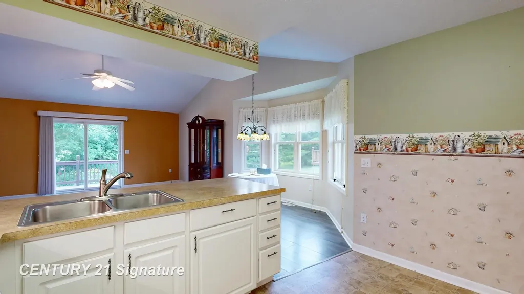 1324 Carpathian Way Vienna Charter Township MI 48420