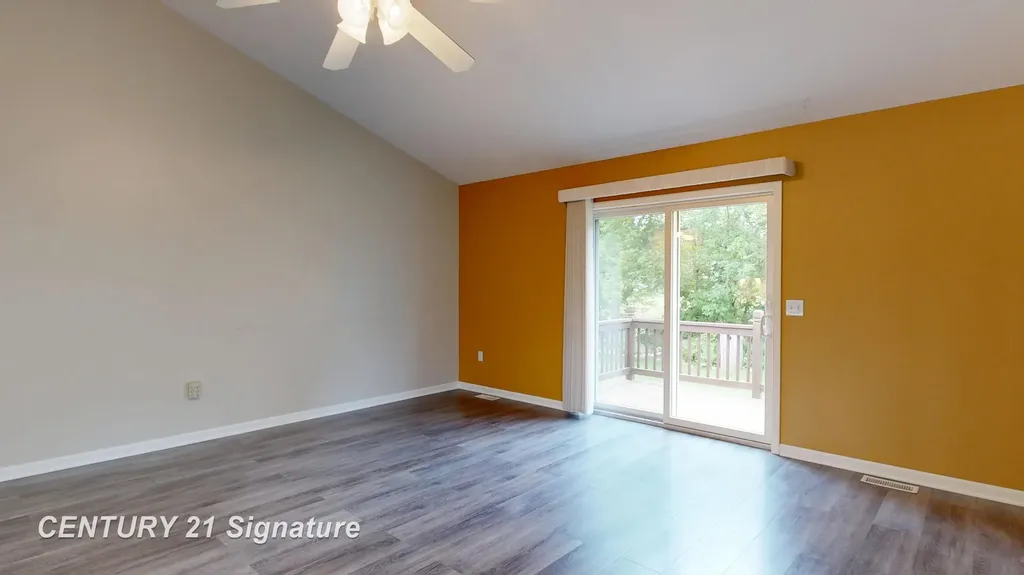 1324 Carpathian Way Vienna Charter Township MI 48420