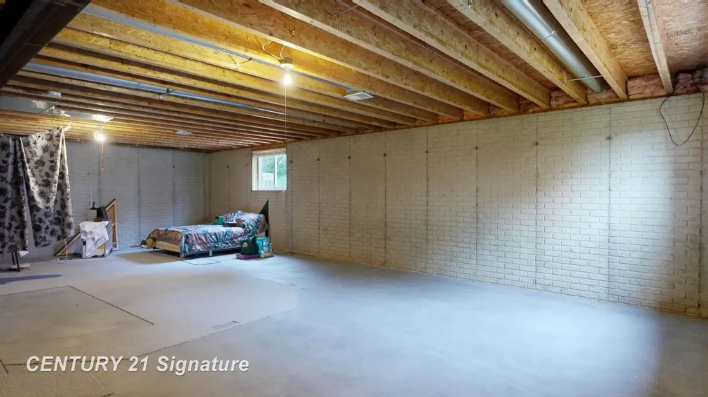 1324 Carpathian Way Vienna Charter Township MI 48420