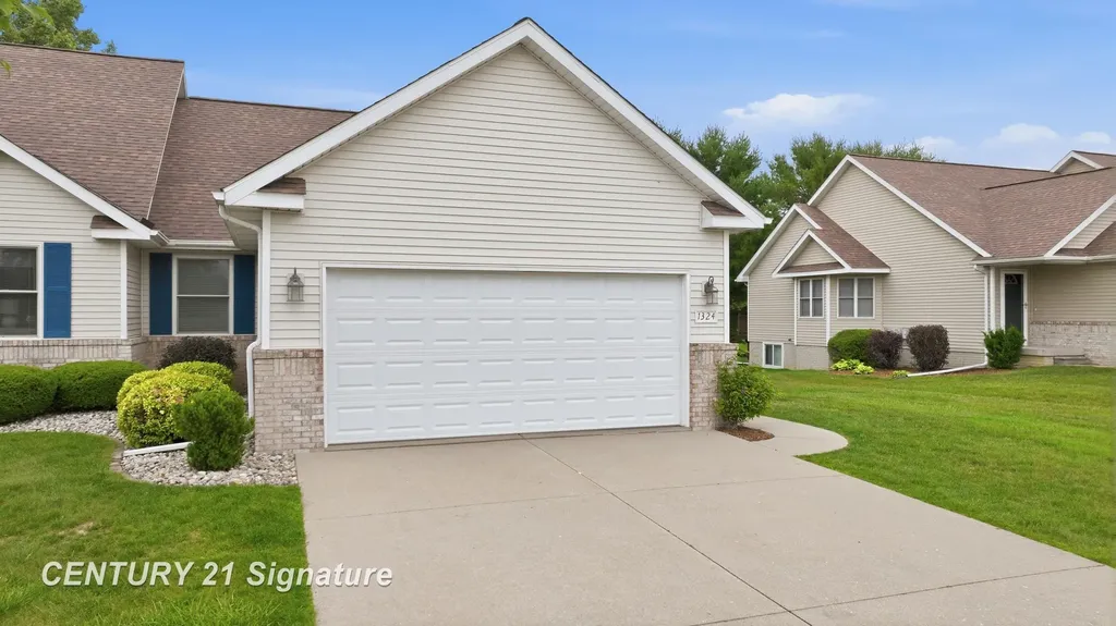 1324 Carpathian Way Vienna Charter Township MI 48420