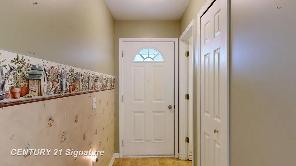 1324 Carpathian Way Vienna Charter Township MI 48420