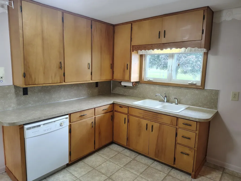 905 Dexter Drive Venice Township MI 48449